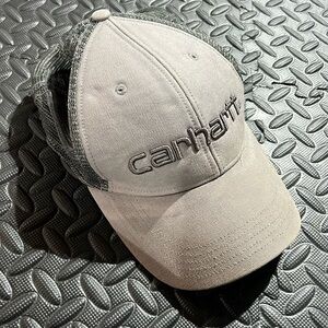 Carhartt hat